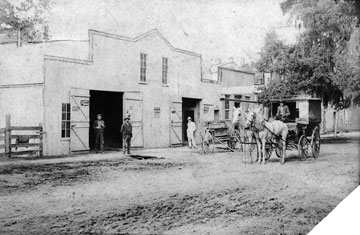 livery stable in La Grange