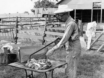 Jesse Heinsohn butchering for the Willow Springs Beef Club