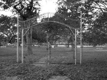 Cistern Public Cemetery gate